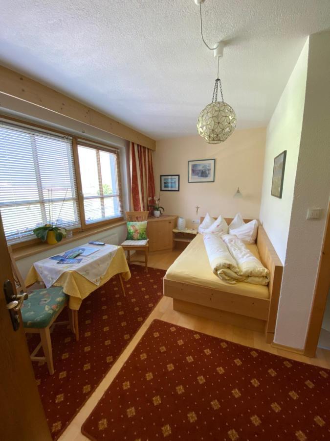 Gaestehaus Waltraud Längenfeld Екстериор снимка