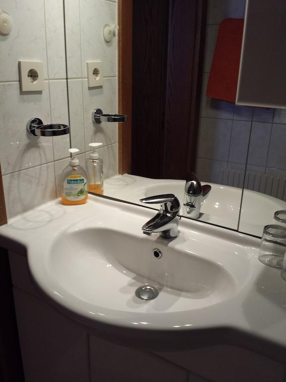 Gaestehaus Waltraud Längenfeld Екстериор снимка