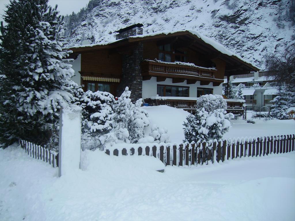 Gaestehaus Waltraud Längenfeld Екстериор снимка
