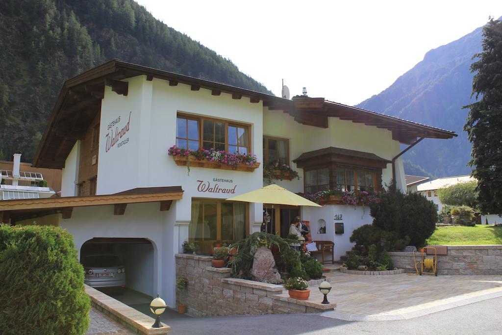 Gaestehaus Waltraud Längenfeld Екстериор снимка